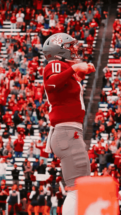 Football Player In Red Jersey Number 10 GIF