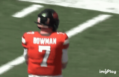 Football Player In Red Jersey Number 7 GIF