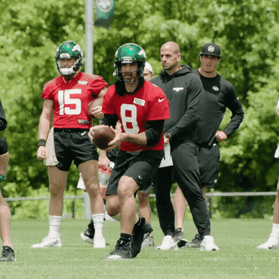 Football Player In Red Jersey Number 8 GIF