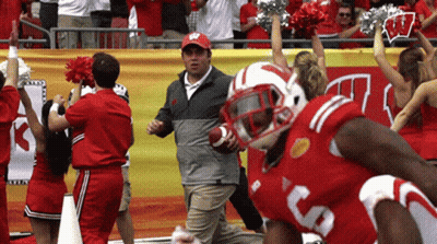 Football Player In Red Uniform Number 6 GIF