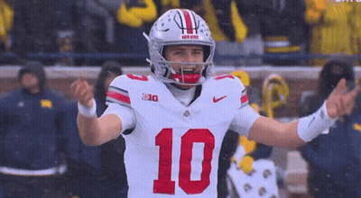 Football Player In White Jersey Number 10 GIF