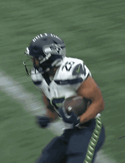 Football Player In White Jersey Number 11 GIF