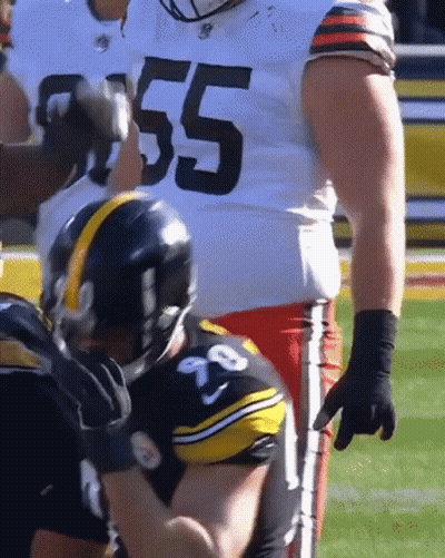 Football Player In White Jersey Number 55 GIF