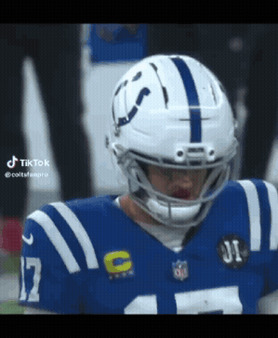 Football Player In White Jersey Number 8 GIF