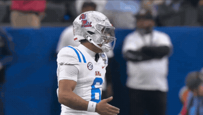 Football Player In White Uniform Number 6 GIF