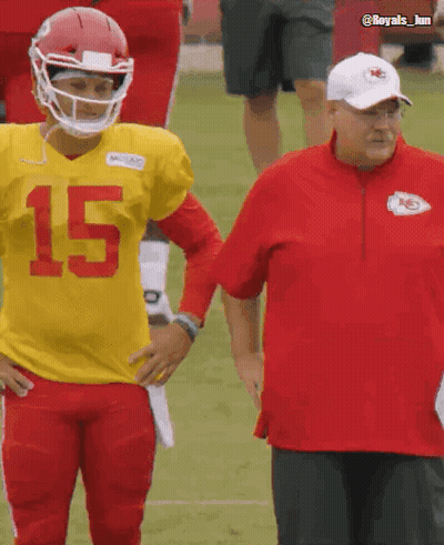 Football Player In Yellow Jersey Number 15 GIF