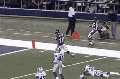 Football Player Number 10 Running On Field GIF