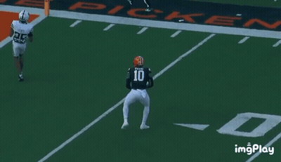 Football Player Number 10 Running On Field GIF