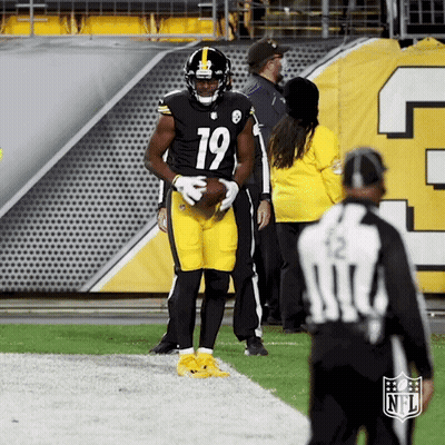 Football Player Number 19 Jersey GIF