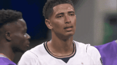 Football Player Number 21 Running On Field GIF