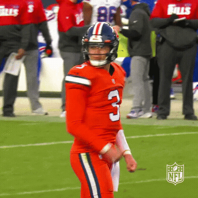 Football Player Number 3 On Field GIF