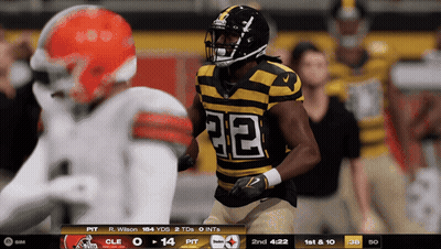 Football Player Number 32 Running On Field GIF