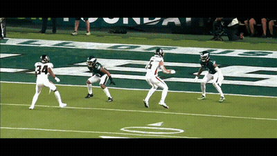 Football Player Number 5 With Team GIF
