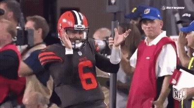 Football Player Number 6 Before Crowd GIF