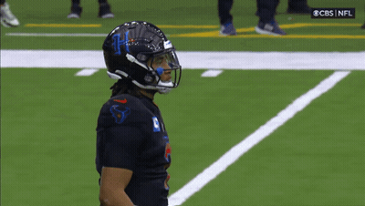 Football Player Number 8 On Field GIF