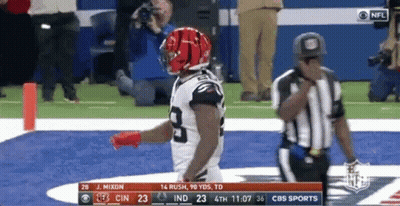Football Player Number 8 On Field GIF