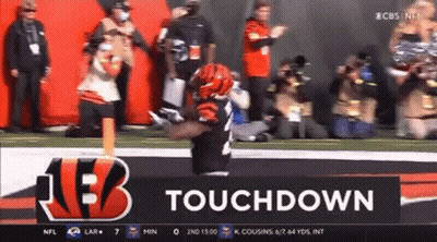 Football Player Number 8 On Field GIF
