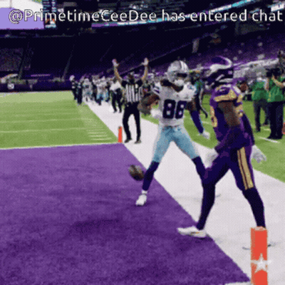 Football Player Number 86 Running GIF