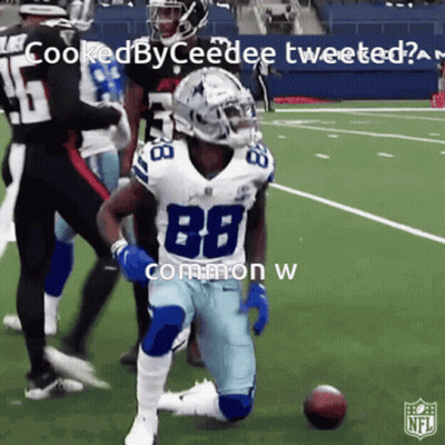 Football Player Number 88 Running With Ball GIF