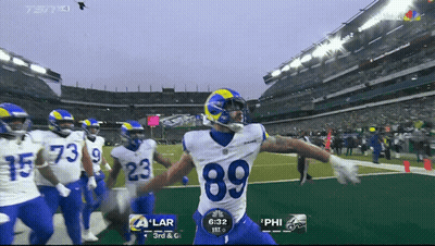 Football Player Number 89 On Field GIF