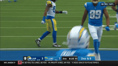 Football Player Number 89 Running On Field GIF