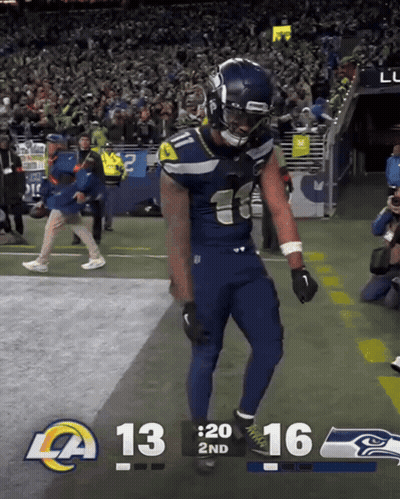 Football Player On Field Score 13 To 16 GIF