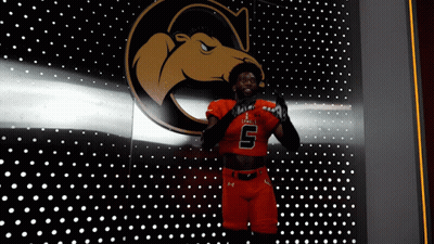 Football Player Wearing Jersey Number 5 GIF