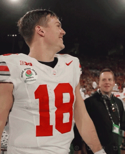 Football Player White Jersey Number 18 GIF
