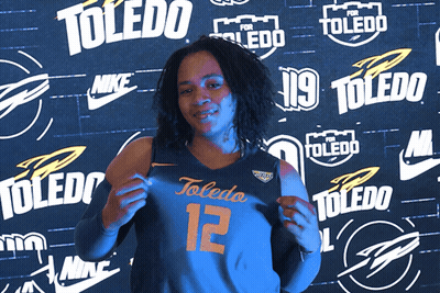 Football Player With Letter S On Shirt GIF