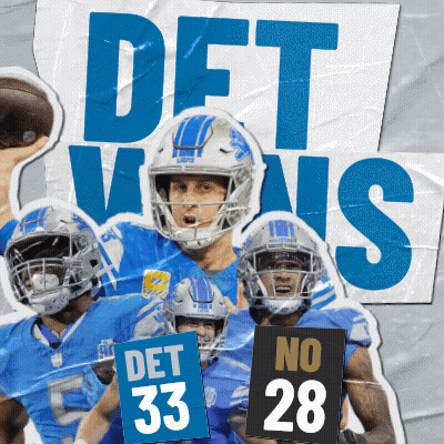 Football Players Holding Signs Det 33 No 28 GIF