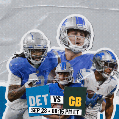 Football Players Holding Signs Det Vs Gb GIF