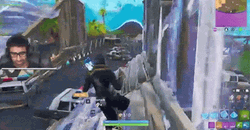 Fortnite Reload Roaming On Building GIF