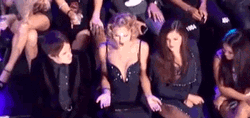 Friday Dance Taylor Swift Shoulder Moves GIF