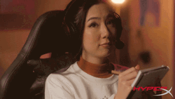 Fuslie Noted Nodding Head GIF