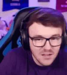 Gameboy Luke Looking Around GIF