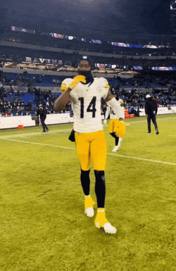 George Pickens Hands Clap GIF