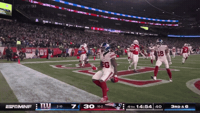 Giants vs Patriots Football Game