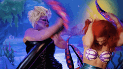 Girl Fight Plastique Tiara RuPaul's Dragrace GIF