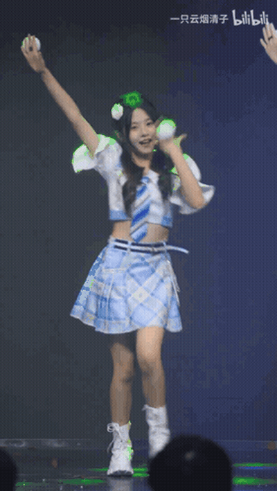 Girl In Blue Plaid Skirt Dancing On Stage Bilibili GIF