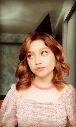 Girl Karol Sevilla GIF
