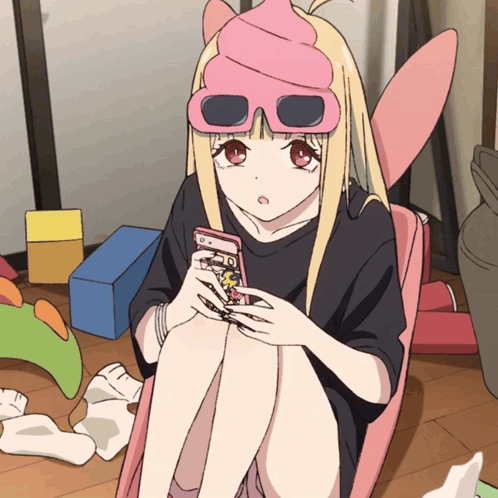 Girl Wearing Pink Hat And Sunglasses Holding Phone GIF