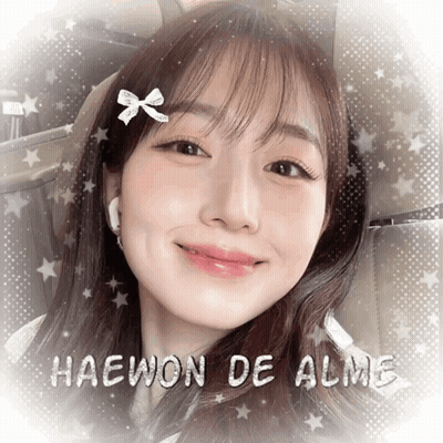 Girl With Haewon De Aline GIF