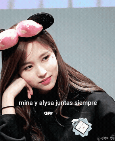 Girl With Minnie Mouse Ears Headband GIF