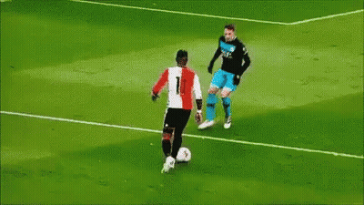 Girls Dancing On Stage Kai Kicker GIF