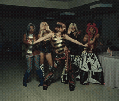 Girls Posing Sophia Lara Megan Daniela Yoonchae Alex Essie GIF