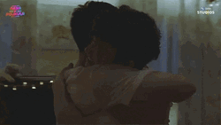 Globe Studios Gaya Sa Pelikula Gay Hug GIF