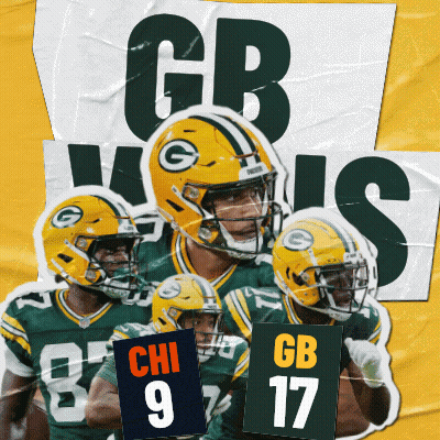 Green Bay Packers Players Holding Signs Chi 9 GB 17 GIF