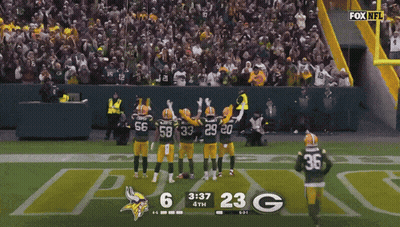 Green Bay Packers Vs Minnesota Vikings On Fox NFL GIF