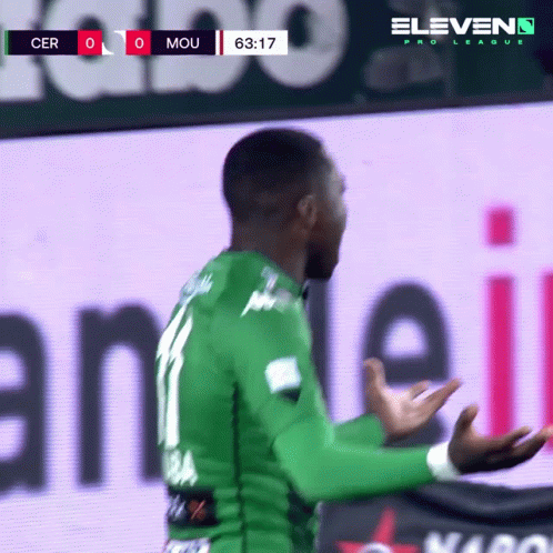 Green Jersey Soccer Player Eleven Pro League Sign GIF