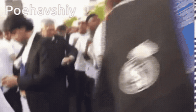 Group Of People In Line Poehavshiy GIF